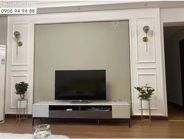 Đèn Gắn Tường Decor, Chao Thủy Tinh Khói Phối Kim Loại Nghệ Thuật Vdc-589