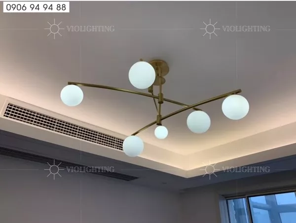 Đèn Chùm Hiện Đại Phòng Khách-Bàn Ăn - Thân Kim Loại Si Vàng Đồng, Chao Thủy Tinh Đục Cao Cấp Tdc-233