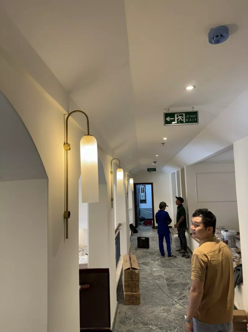 den-gan-tuong-decor-ong-thuy-tinh-phoi-kim-loai-nghe-thuat-vdc-612