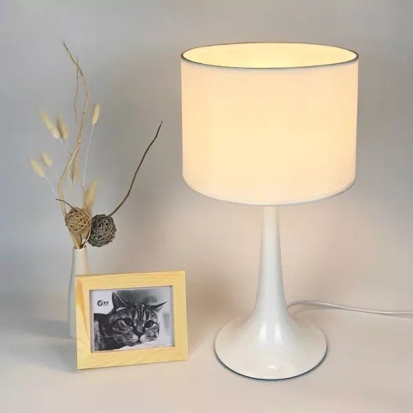 Đèn Bàn Hiện Đại, Chụp Vải Giá Rẻ Db-362