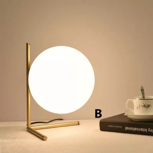 Đèn Bàn Moonlight Chao Thủy Tinh Trắng, Thân Kim Loại Si Vàng-Đồng Db-333