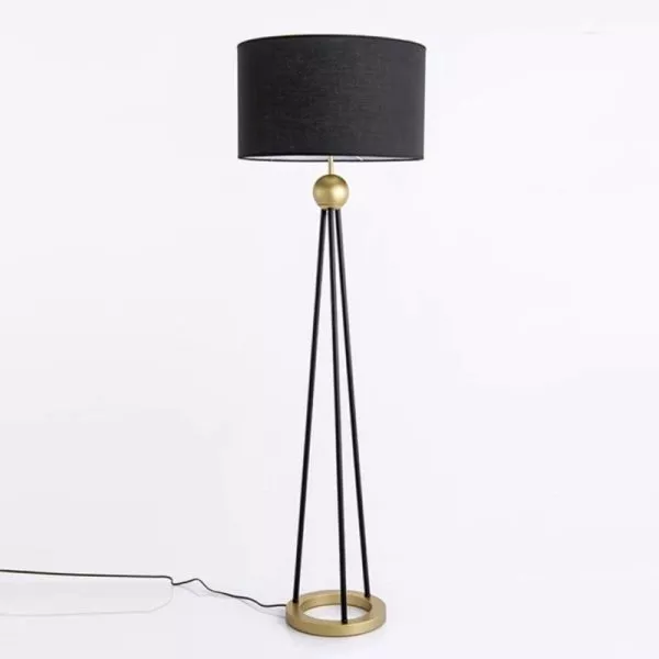 Đèn Cây Hiện Đại, Chụp Vải Đen, Thân Kim Loại  Dc-208