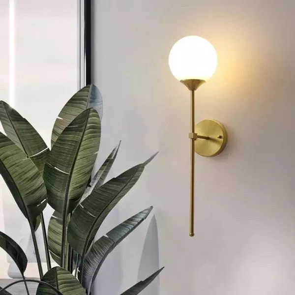 Đèn Gắn Tường Decor, Chao Thủy Tinh Đục Phối Kim Loại Nghệ Thuật Vdc-590