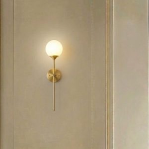 Đèn gắn tường decor, chao thủy tinh đục phối kim loại nghệ thuật VDC-590