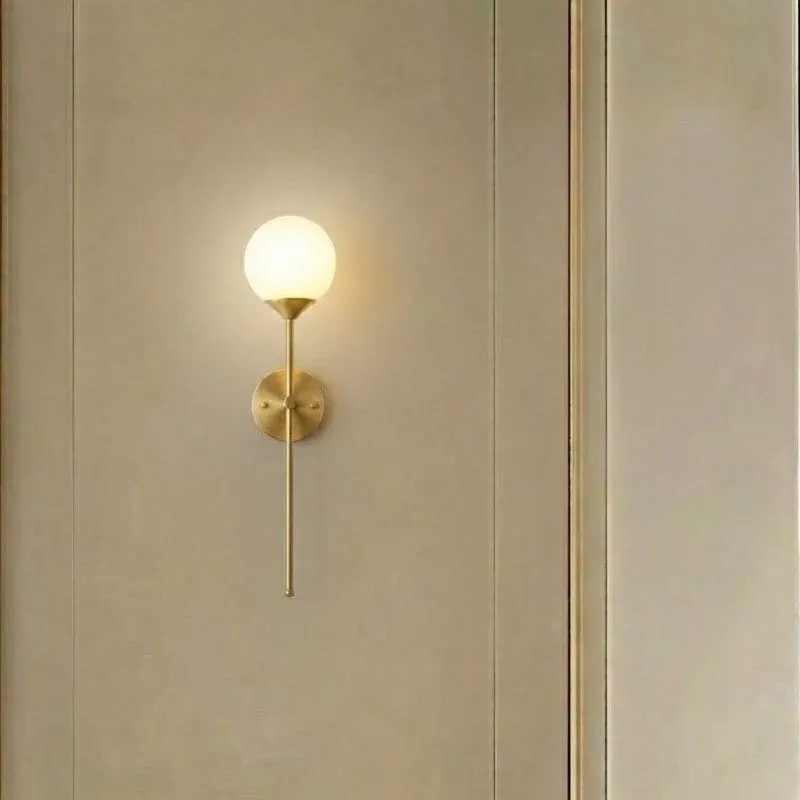 Đèn gắn tường decor, chao thủy tinh đục phối kim loại nghệ thuật VDC-590