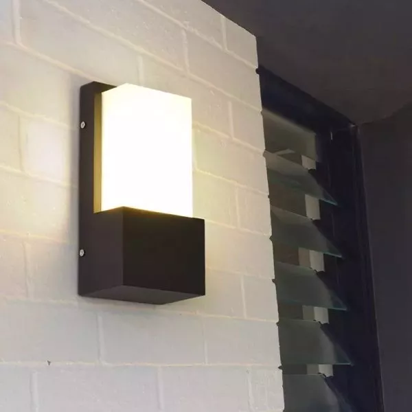 Đèn Tường Led Hiện Đại Ngoài Trời Thiết Kế Khối Chữ Nhật Vnt-311