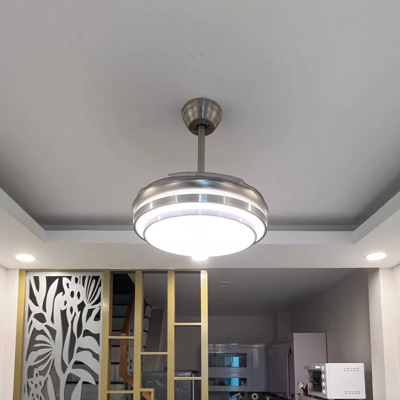 Quạt trần đèn, cánh xếp, thiết kế hiện đại QT-126 - Hình ảnh 3