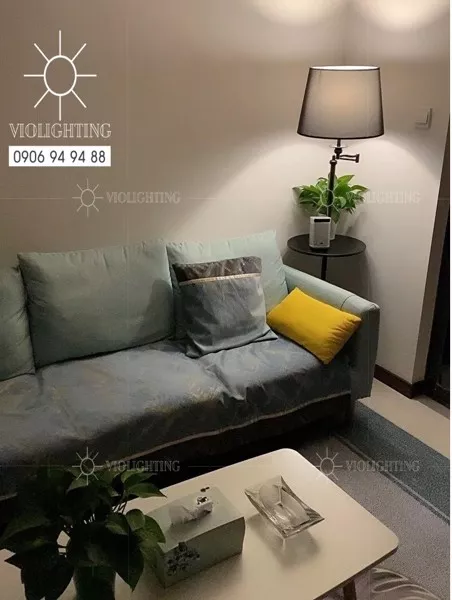 Đèn Cây Hiện Đại Thân Đứng, Có Bàn Dc-636