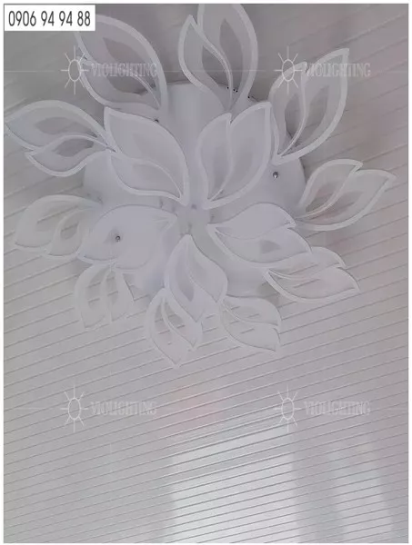 Đèn Ốp Trần Hiện Đại, Thiết Kế Hình Bông Hoa Ot-051