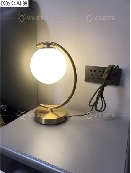 Đèn Bàn Thiết Kế Moonlight Nghệ Thuật Db-683