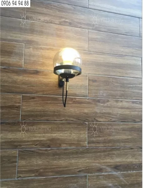 Đèn Gắn Tường Decor, Khung Kim Loại Phối Chao Thủy Tinh Trong Vdc-537