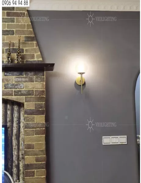 Đèn Gắn Tường Decor, Thiết Kế Hình Đuốc, Chao Thủy Tinh Trà Nghệ Thuật Vdc-548