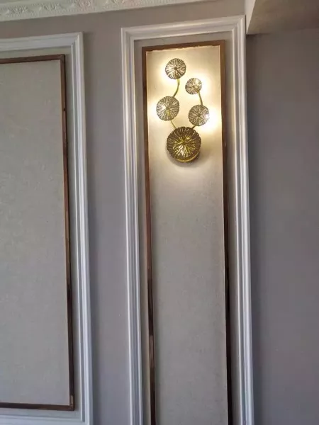 Đèn Gắn Tường Decor, Kim Loại Si Vàng Đồng, Thiết Kế Kiểu Lá Sen Vdc-614