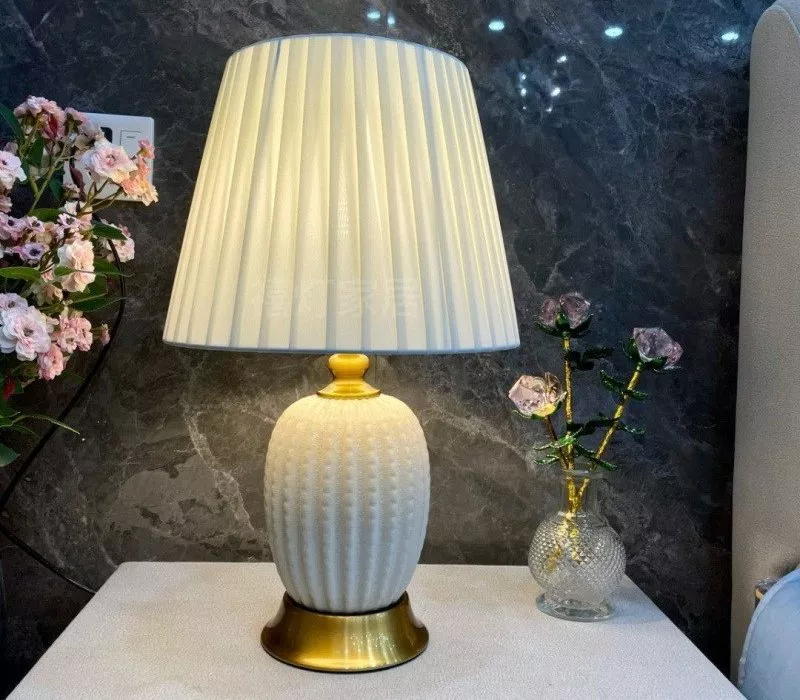 Đèn Bàn Thân Sứ, Thiết Kế Đơn Giản Phong Cách Bắc Âu Db-702